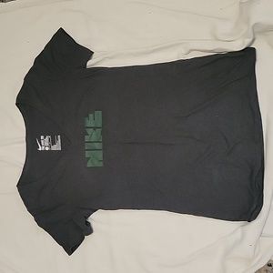 Nike t-shirt